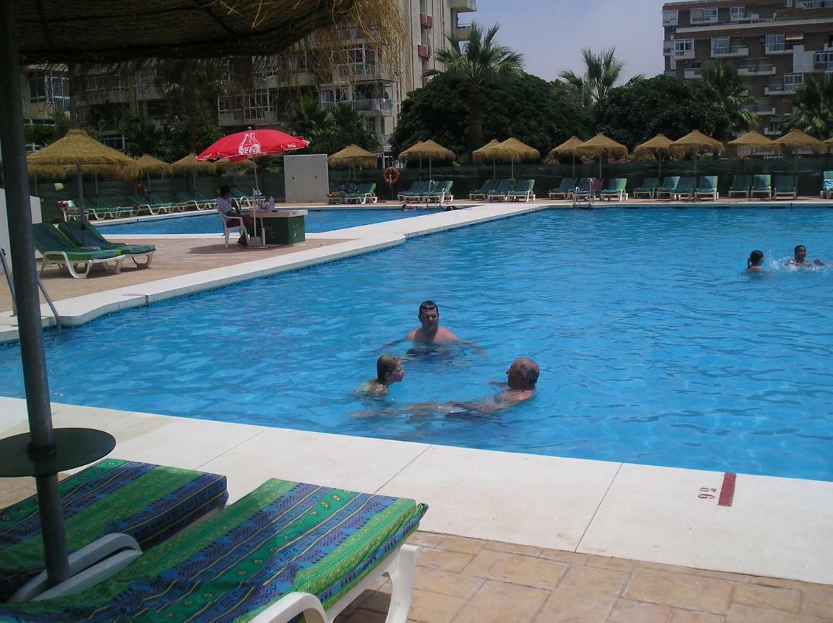 Studio In Hercules With Pool And Sea View Benalmadena Bagian luar foto
